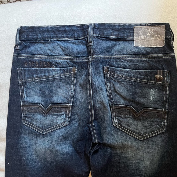 Men’s Buffalo David Bitton jeans. - Picture 4 of 4